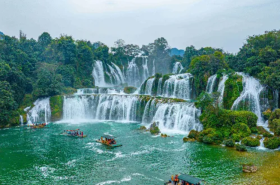 Detian Transnational Waterfall Scenic Area, Chongzuo City