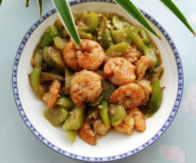 Stir-fried Shrimp with Loofah
