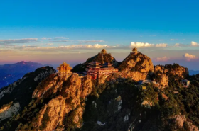 Laojun Mountain Scenic Area