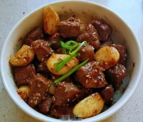 Garlic Beef Cubes