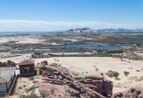 Yulong Bay Desert Park